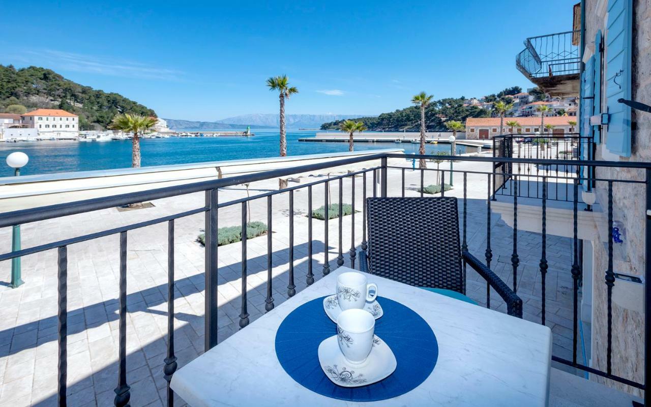 Villa Riva Jelsa  Εξωτερικό φωτογραφία